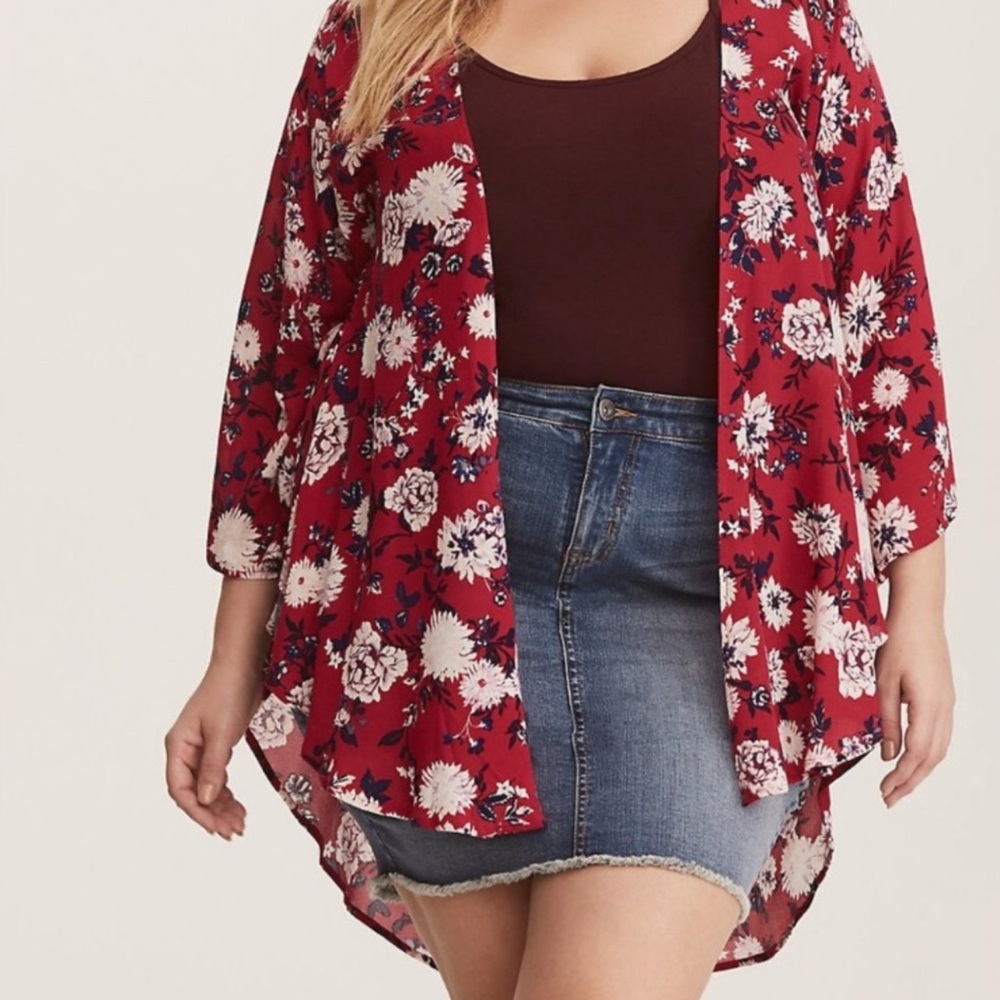 Torrid Floral Shirttail Kimono